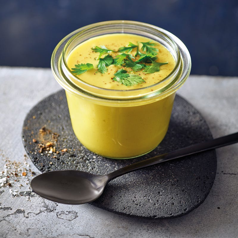 Gelbe-Bete-Ingwersuppe mit Koriander