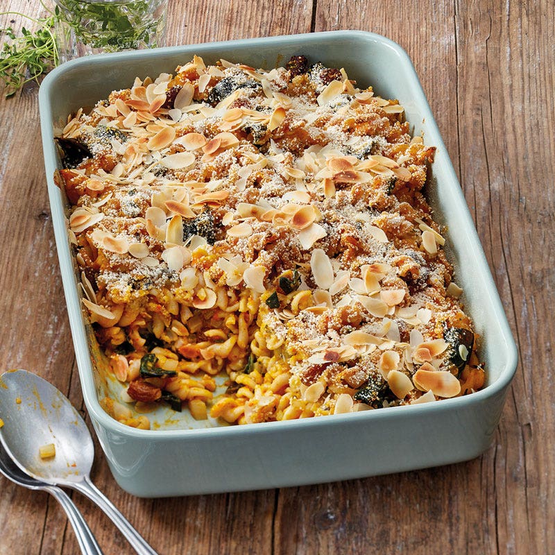 Nudelgratin mit cremiger Kürbissauce