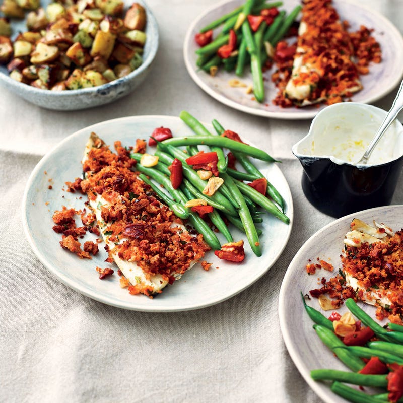 Merlu cuit au four en croûte de chorizo