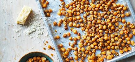 Rostade kikärter med parmesan