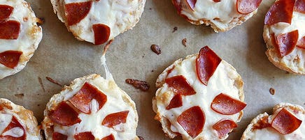 Pepperoni bagel bites
