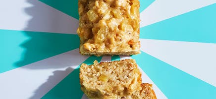 Pain de déjeuner au gruau, à la pomme et à la cannelle