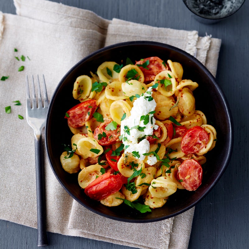 Pasta mit geschmolzenen Tomaten