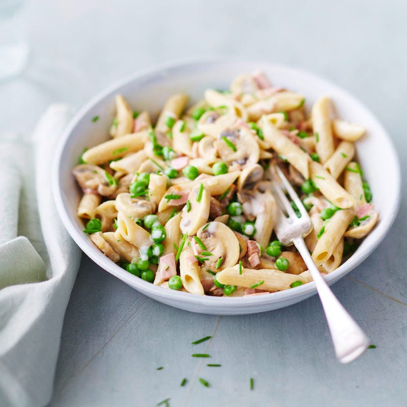 Penne mit Schinken und Erbsen