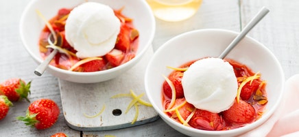 Fraises rôties au sirop d’orgeat, sorbet citron