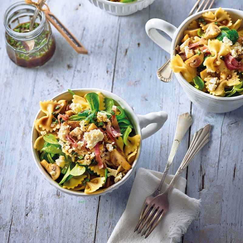 Farfalle-Pilz-Salat mit Feta