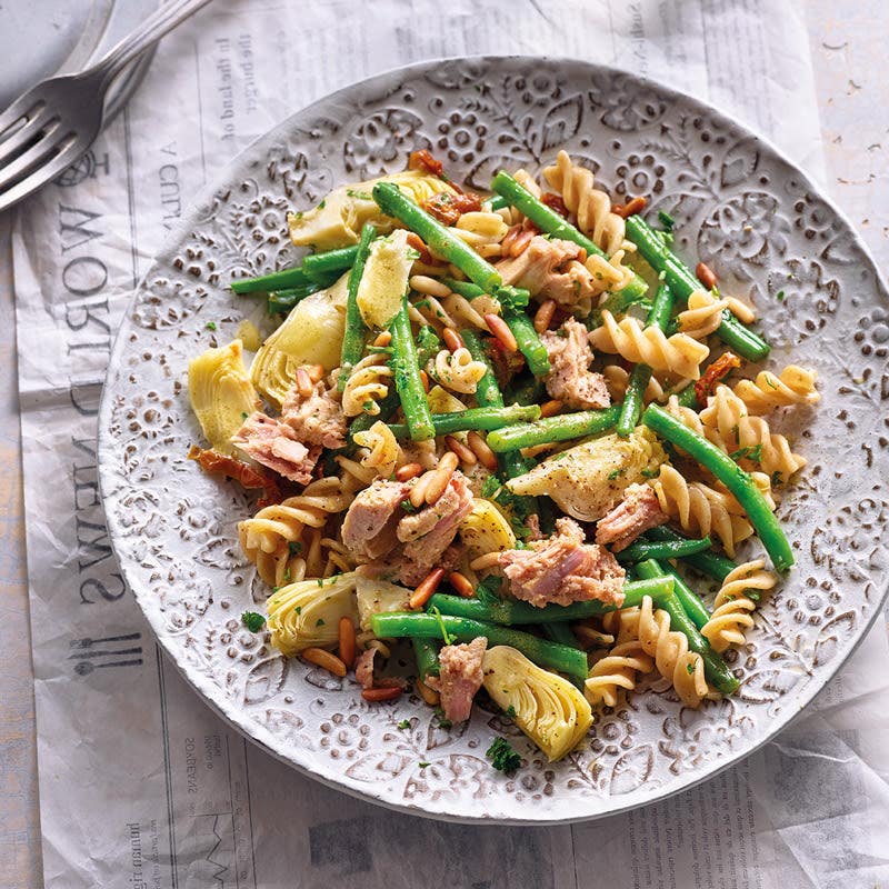 Teigwaren-Thunfisch-Salat mit Bohnen