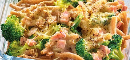 Makkaronigratin mit Broccoli und Schinken