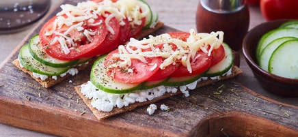 Crackers met cottage cheese
