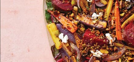 Salade de betteraves et de légumes rôtis