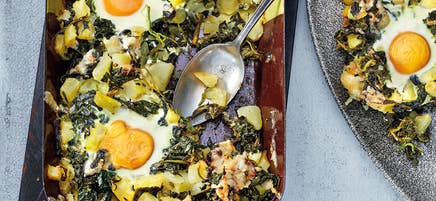 Kartoffel-Spinat-Gratin mit Spiegelei