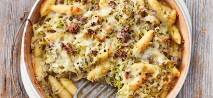 Gratin de Schupfnudeln et de viande hachée au chou pointu