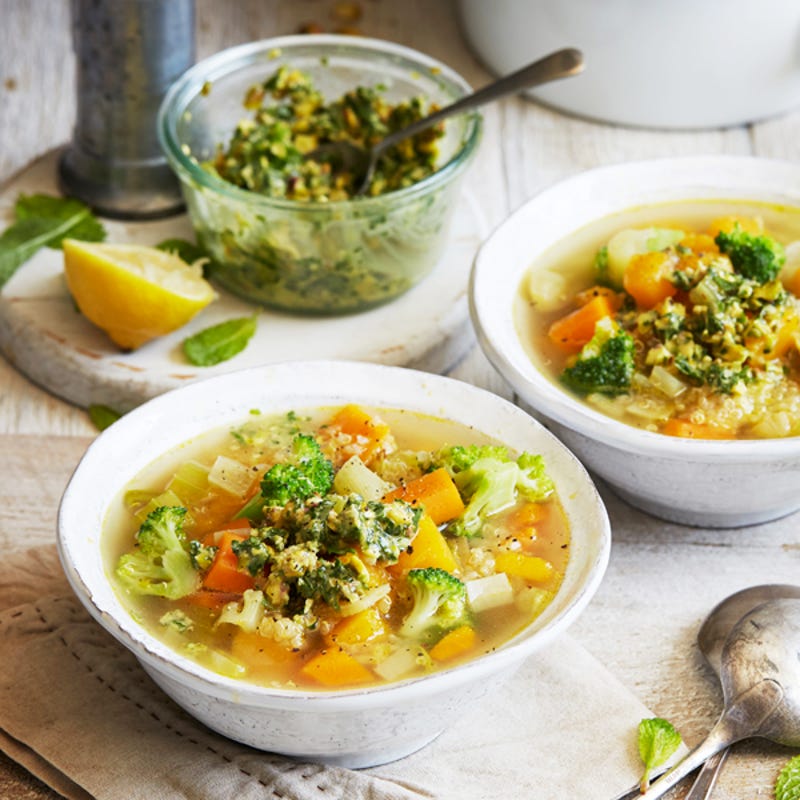 Photo de/du Soupe de quinoa et légumes avec pesto à la menthe par WW