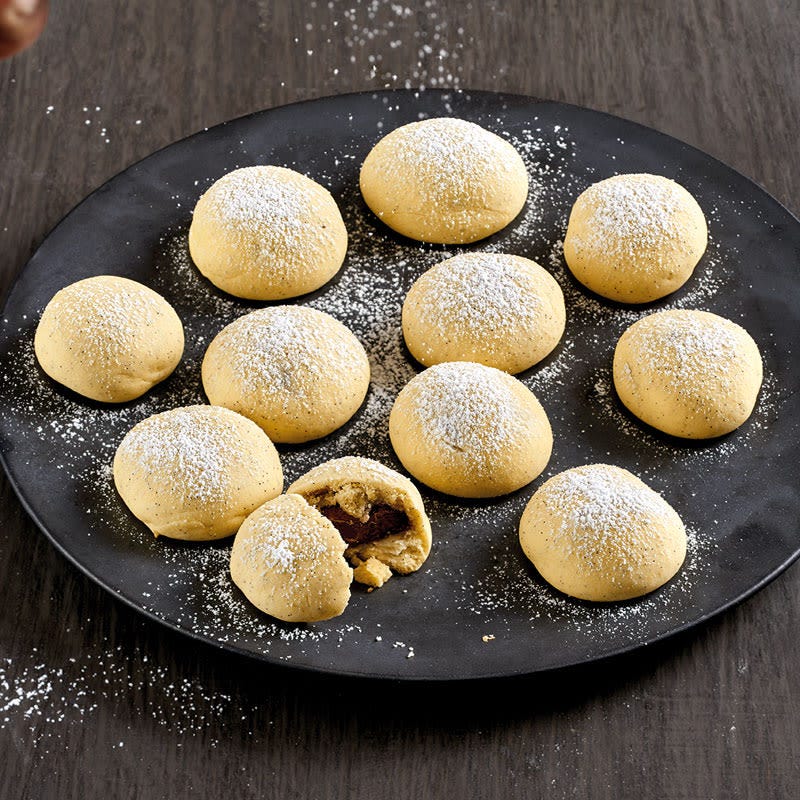 Schneebälle mit Schokoladenfüllung