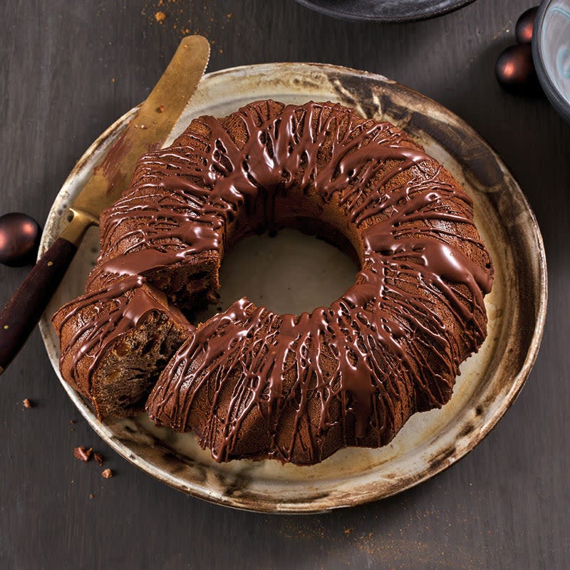 Honigkuchen-Gugelhupf mit Trockenfrüchten