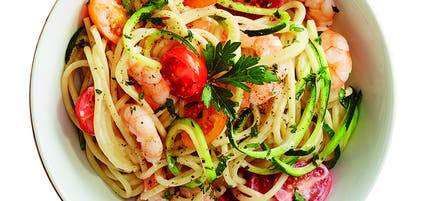Spaghettis de courgettes, tomates et crevettes