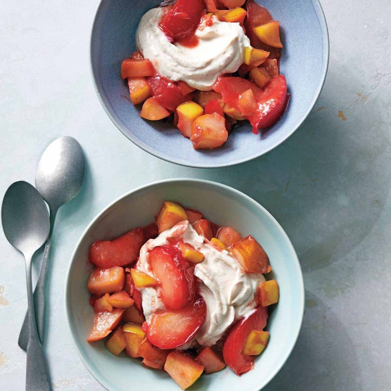 Photo of Autumn fruit with maple-yogurt topping by WW