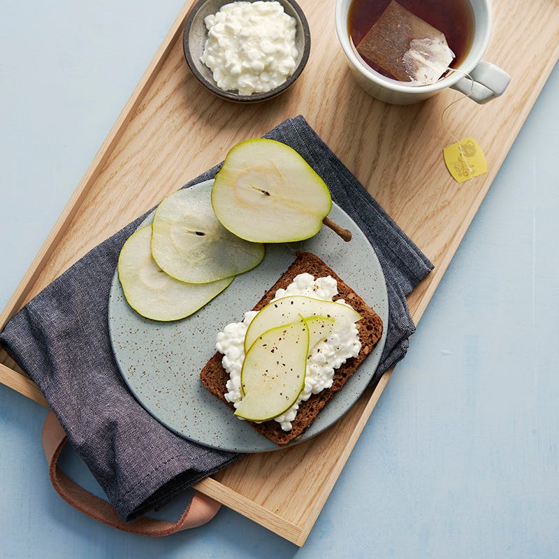 ViktVäktarna - Rågbröd med cottage cheese och päron