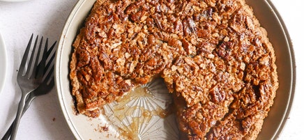 Pecan pie with chickpea crust