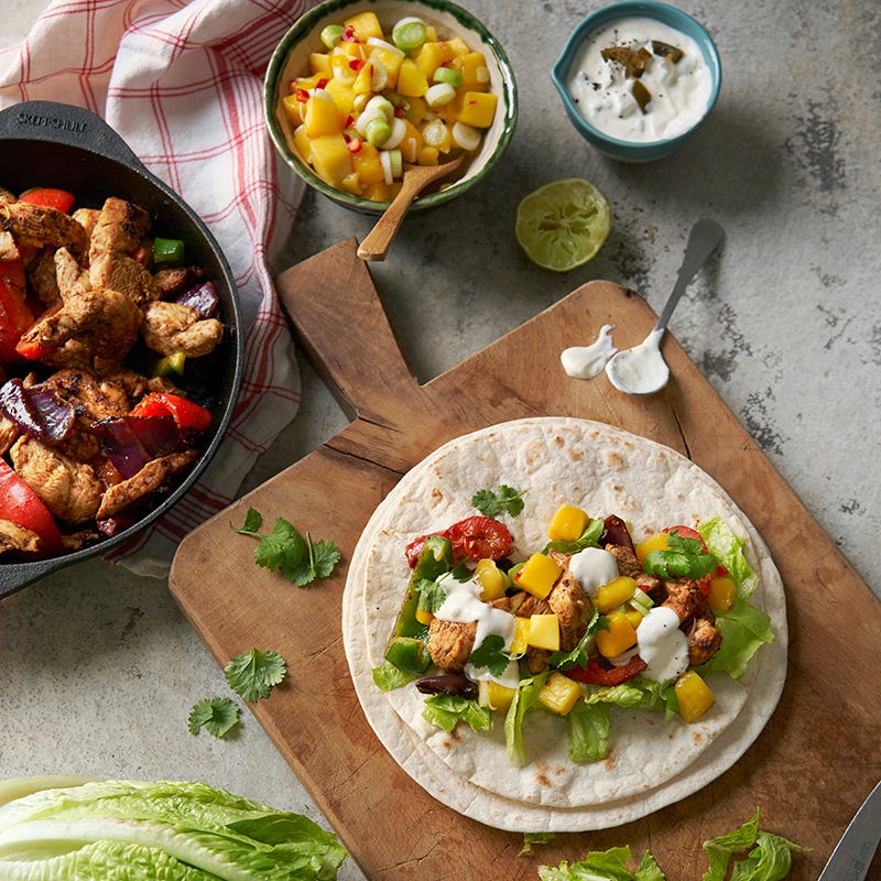 ViktVäktarna - BBQ-fajitas med het mangosalsa och jalapeñoaioli