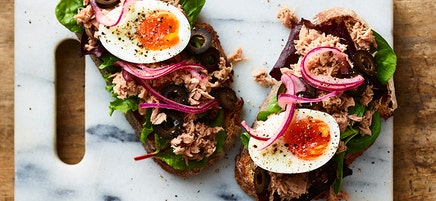 Macka med tonfisk niçoise