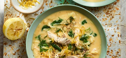 Grekisk kycklingsoppa med citron och dill
