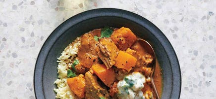Agneau korma et raïta de banane