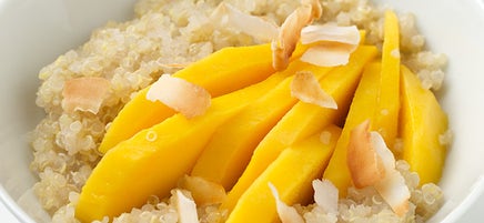 Coconut-quinoa with mango