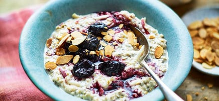 Cherry and almond overnight oats