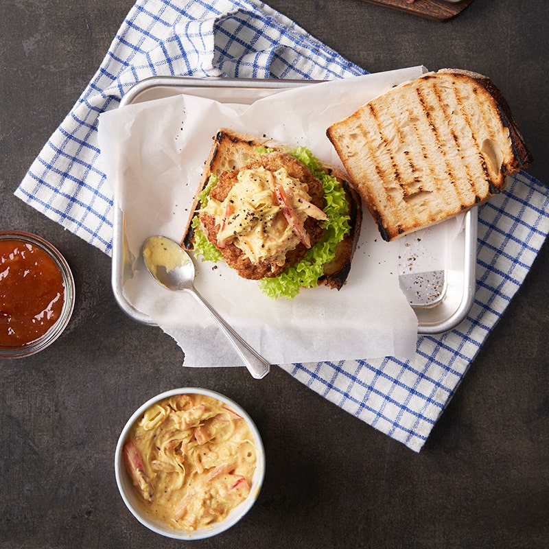 ViktVäktarna - Grillade kycklingburgare med curryslaw