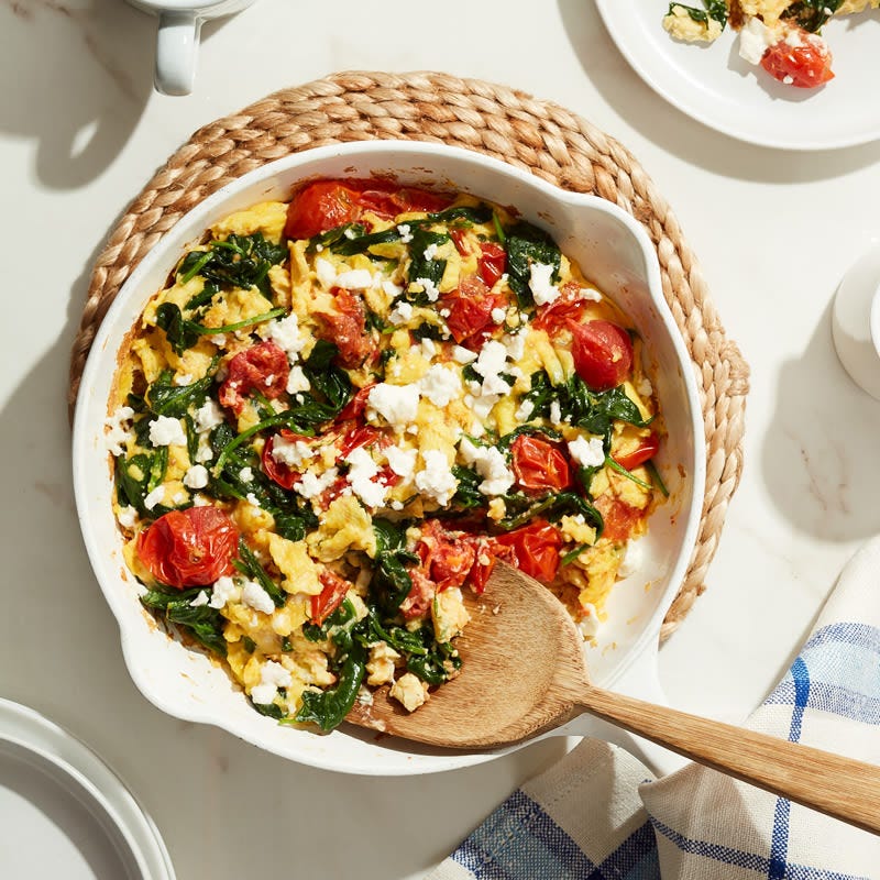 Photo de Œufs brouillés et tomates séchées à la grecque de Cat Cora par WW