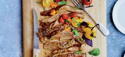 Flank steak with tomatoes and basil