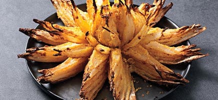 Air Fryer Blooming Onion