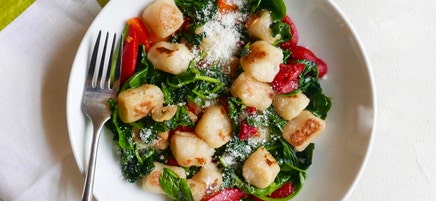 Cauliflower Gnocchi with Peppers & Spinach