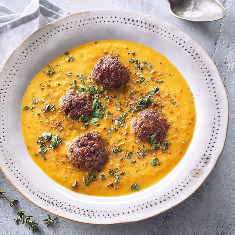 Gemüsecremesuppe mit Hackbällchen