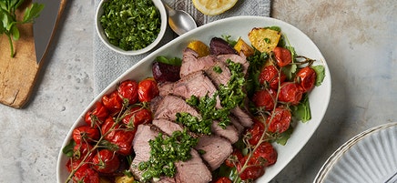 Ugnsbakad rostbiff med betor och gremolata