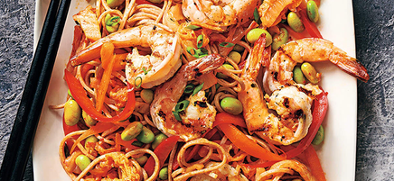 Kimchi soba with prawns and edamame