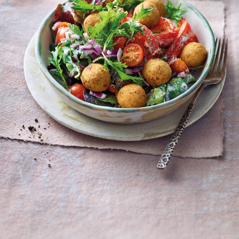 Photo de Falafel et salade au yaourt et à la menthe prise par WW
