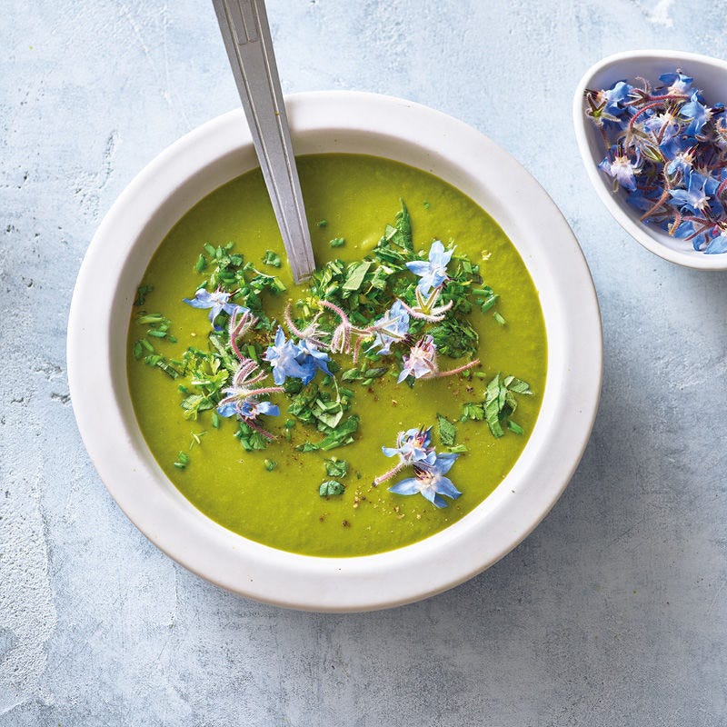 Gartenkräutersuppe mit Hafermilch