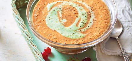 Soupe froide de poivrons et groseilles