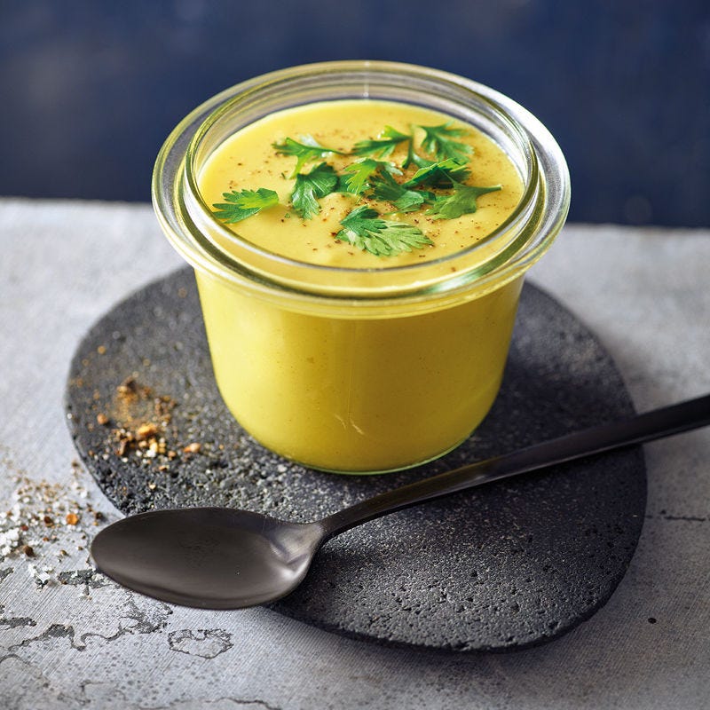 Gelbe-Randen-Ingwersuppe mit Koriander