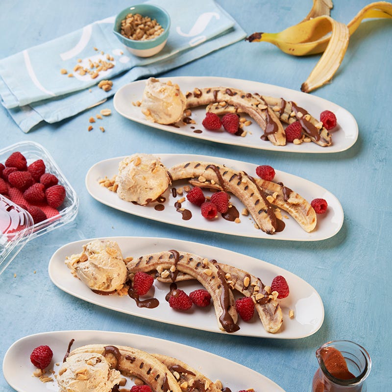 ViktVäktarna - Grillad banana split med jordnötsglass