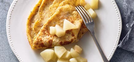 Crêpes aux noisettes et aux poires