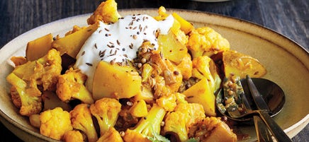 Pommes de terre et chou-fleur aux épices indiennes