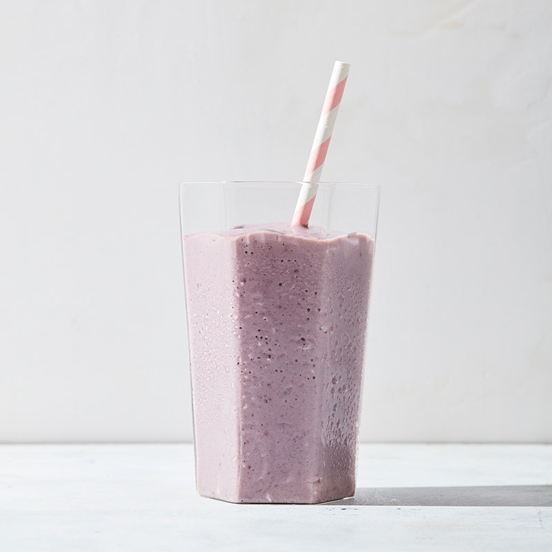 Cherry-almond smoothies