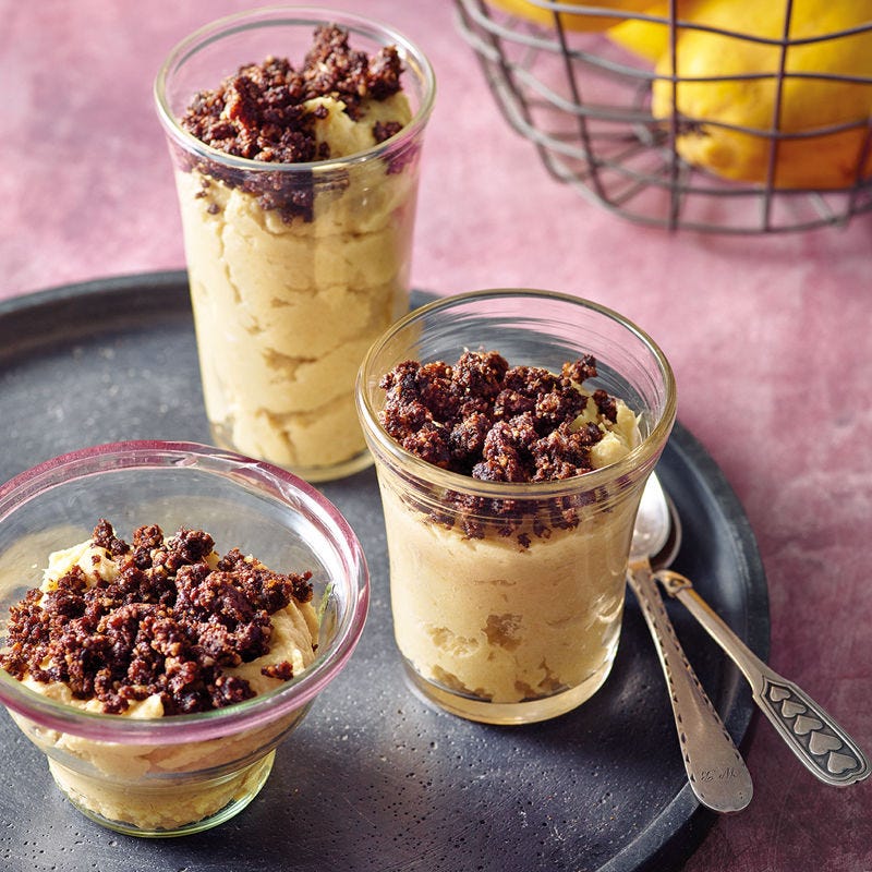 Quitten-Kokos-Creme mit Pumpernickelcrumble