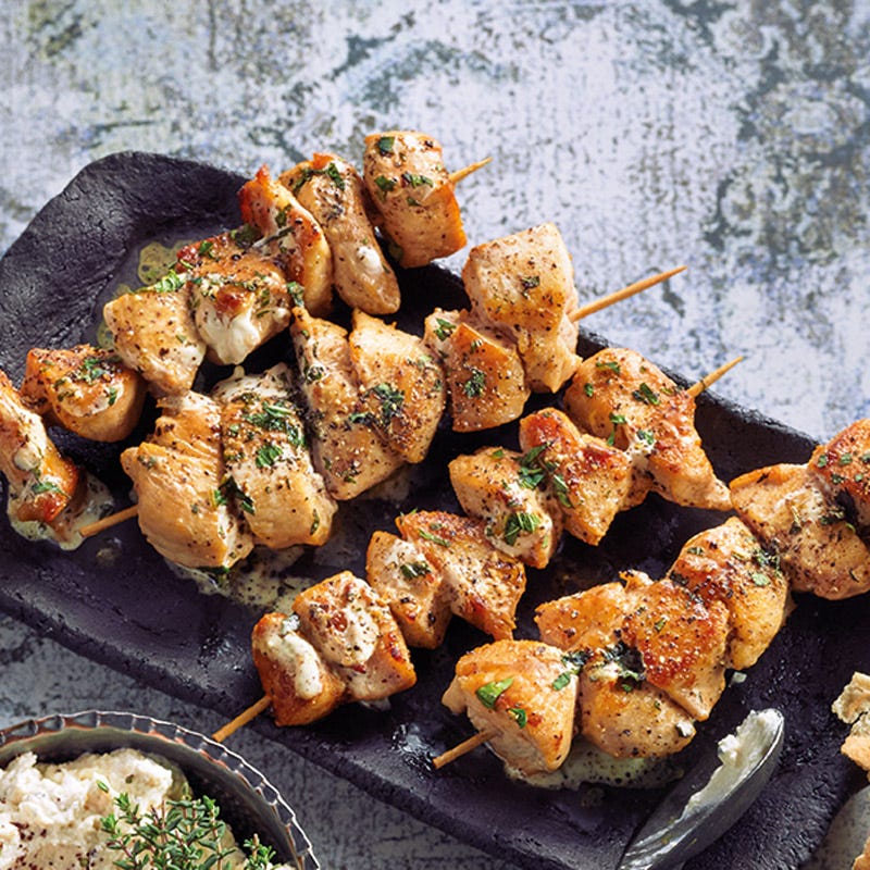 Hähnchenspieße mit Joghurtmarinade