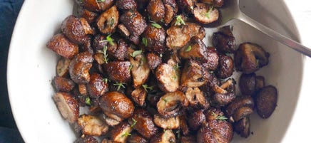 Air Fryer Garlic-Thyme Mushrooms