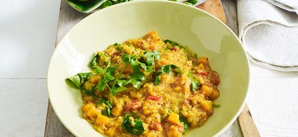 Slow-cooker lentil and vegetable dahl