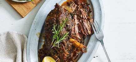 Slow cooker lamb leg roast